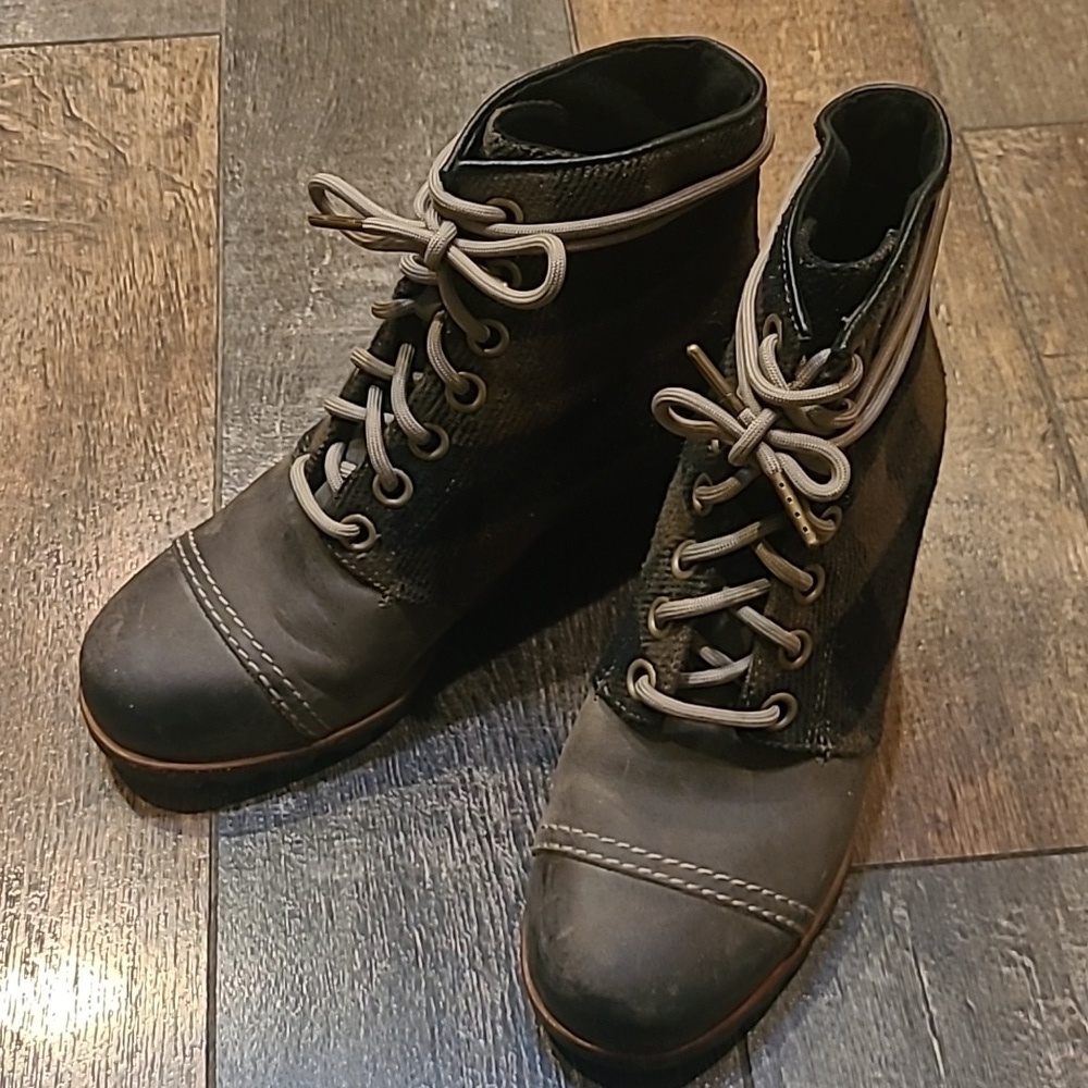 Sorel RARE color PDX boots - Picture 4 of 9